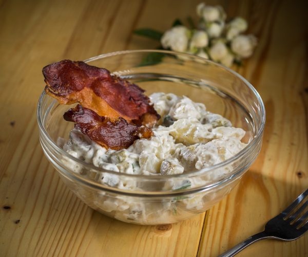 Salata cremoasa de cartofi